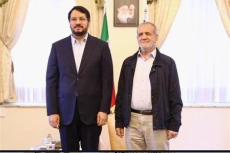 جلسه مهم پزشکیان با بذرپاش درباره مسکن و وضعیت ترانزیت کشور /نگرانی وزیر روحانی از چالش پرداخت پول گندم و جوی کشاورزان در دیدار با رئیس جمهوری منتخب