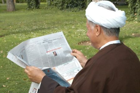 هاشمی رفسنجانی سال ۱۳۷۶ به خاتمی رأی داد یا ناطق نوری؟ /خواستم ماجرای رفتن به سد لتیان و جت اسکی را از خاطرات حذف کنم اما اجازه نداد