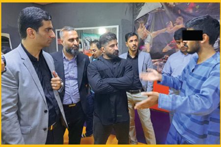 بازسازی صحنه قتل دختر رزمی کار در قفس توری/ عکس