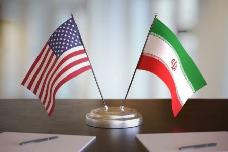 ایران در برابر امریکای ترامپ چه باید بکند؟ / ما برای آینده دو راه پیش رو داریم