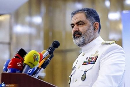 دریادار ایرانی: دشمنان بهتر است فکرهای باطل خود در خصوص تعرض به کشور را فراموش کنند