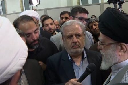 گفت‌وگوی رهبر انقلاب با خانواده دو قاضی رازینی و مقیسه/ رهبری به خانواده‌های قضات شهید چه گفتند؟