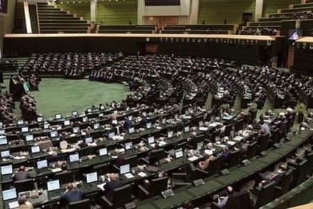 تذکر آقاتهرانی به پزشکیان: افراد دو تابعیتی ناکارآمد روی کار آمده اند/ اسحاقی: کانال تلگرامی آمریکایی که باعث افزایش قیمت دلار شده جرم انگاری شود