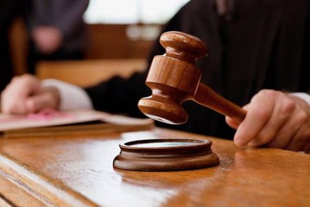 هافبک خیبر استقلال را محکوم کرد