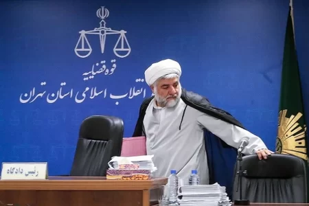 فرزند قاضی مقیسه: پدرم ۶ ماه بود که به‌دنبال افزایش حقوق عامل ترور بود/ تا روزهای آخر عمر، خودشان در صف نانوایی نان می‌گرفتند
