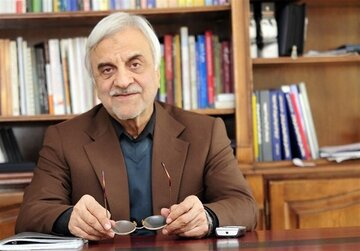 هاشمی طبا: مملکت با سیاست “من بمیرم تو بمیری” اداره می‌شود/وفاق هم همان “من بمیرم تو بمیری” است/اگر از برنامه‌های توسعه فیلم طنز بسازند اسکار می گیرد!