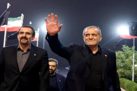 پاسخ پزشکیان به فضاسازی‌ها و گمانه‌زنی‌هایی درباره سفر به جمهوری آذربایجان