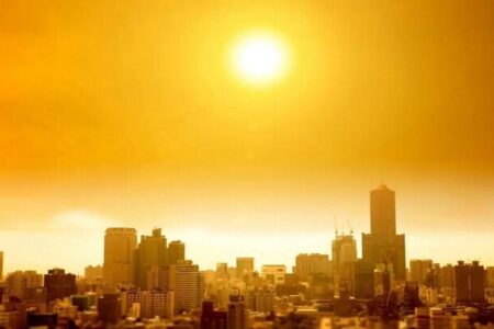 کدام ساعت‌ها تابش خورشید بی‌خطر است؟