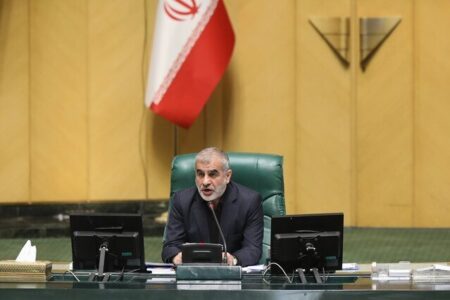 کنایه تند ثابتی به هیات رئیسه مجلس؛ دولت از مجلس آتو دارد که استیضاح ها اعلام وصول نمی‌شود؟/ نائب رئیس مجلس: استیضاح وزرا به‌زودی تعیین تکلیف می‌شود