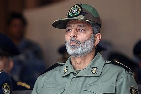 سپهبد موسوی در حرم حضرت معصومه(س) خاکسپاری می‌شود