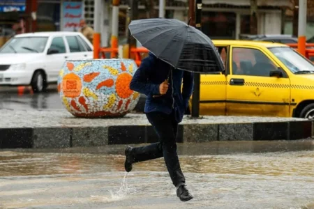 با شروع باران ۱۴۰۴ ذوق زده نشوید، خطراتش را دست کم نگیرید/ سیل شاید زیرساختها را نابود کند
