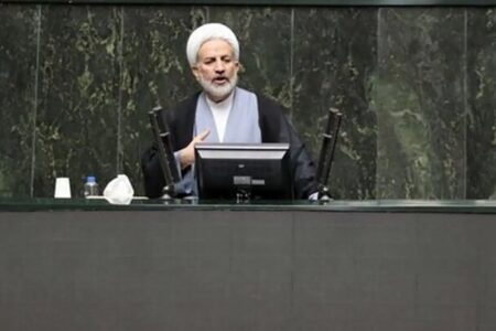 یک نماینده مجلس: دشمن حمله کند، تمام پایگاه‌هایش را در خلیج فارس نابود می‌کنیم/ فعلا نمی‌زنند؛ در حال تقویت خودشان هستند