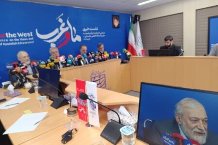 جواد لاریجانی: ایران می‌تواند در کمتر از دو هفته بمب اتم بسازد، اما…/ ایران به هر ننه قمری اجازه دخالت در اصول هسته‌ای و موشکی را نمی‌دهد