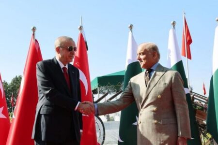 ازسرگیری فعالیت قطار باری پاکستان و ترکیه از مسیر ایران