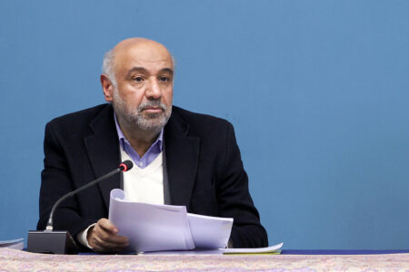 استیضاح برای وزیر رفاهِ ۳۰ میلیون تومانی/ انتصابات فامیلی و سیاسی‌کاری «میدری» روی میز هیئت‌رئیسه مجلس رفت