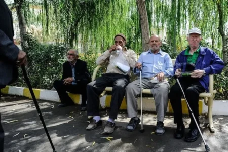 حذف بیمه تکمیلی بازنشستگان تامین اجتماعی یک چهارم جمعیت ایران را ناراحت می کند