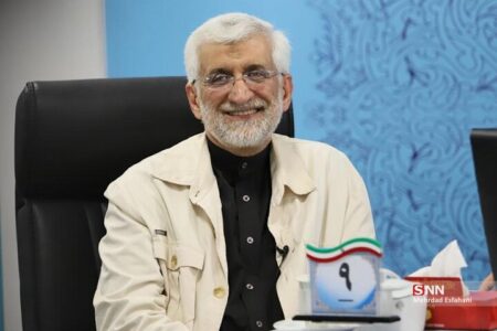 فرار به جلوی سعید جلیلی؛ طفره رفتن دوباره از پاسخگویی درباره کرسنت/ مبارزه با فساد یا تسویه‌ حساب سیاسی؟/ مناظره با رئیس جمهور اسبق چه شد؟
