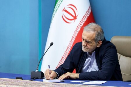 پزشکیان توئیت زد/ ظرفیت جابه‌جایی در استان تهران از ۶.۹ به ۱۶۰ میلیون نفر سفر می‌رسد