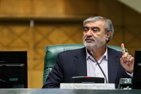 هشدار رئیس کمیسیون امنیت ملی به آمریکا و اسرائیل: روزهای تاریکی در انتظارتان است؛ این یک تهدید نیست/ دست های ما روی ماشه است