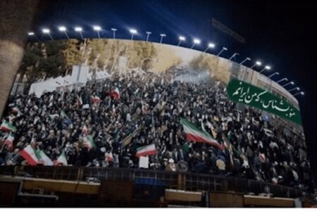 رونمایی از دیوارنگاره جدید میدان ولیعصر
