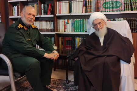 تشکر آیت الله نوری همدانی از خدمات نیروهای مسلح از جمله سپاه، بسیج و نیروی انتظامی در حوادث اخیر/ جبهه کفر هیچ قصدی جز غارت منابع کشور ندارند