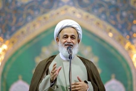 رابطه کارهای زشت با فقر چیست؟/ پناهیان: در جامعه ای که اهل فحشا است، فقر زیاد می شود