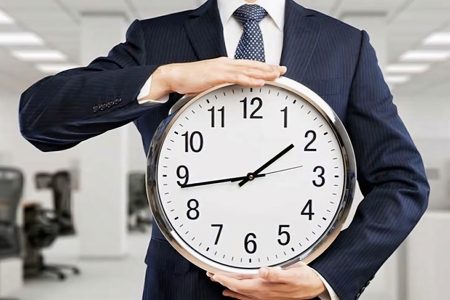 آخرین وضعیت بررسی لایحه دولت برای تغییر ساعت رسمی کشور/ عضو کمیسیون اجتماعی مجلس: بعید است تا پایان سال جاری به سرانجام برسد