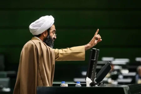 حمله نماینده مجلس علیه صدور گواهینامه برای زنان