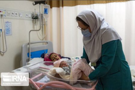 جمعیت کشور سالانه هفت درصد کاهش می‌یابد