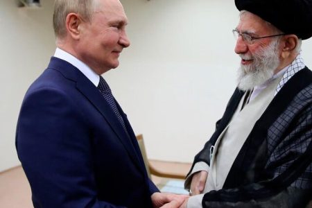 پوتین، شهادت رهبر انقلاب را تسلیت گفت