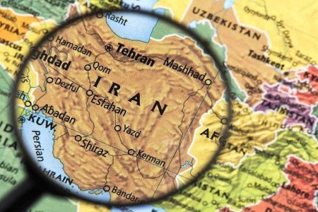 معمای تغییر رژیم در ایران؛ آنچه واشینگتن می‌خواهد و آنچه اعراب از آن می‌ترسند…