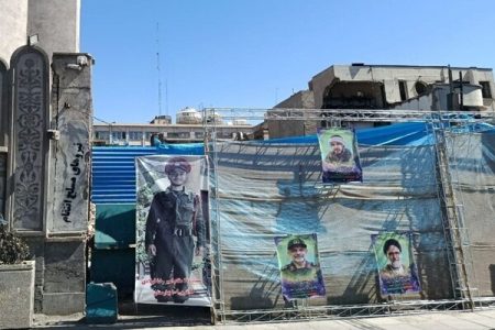 روایت حمله موشکی به کلانتری بهارستان/ ماموران در کنار خیابان و با استفاده از یک لپ‌تاپ امور مراجعان را انجام می‌دهند