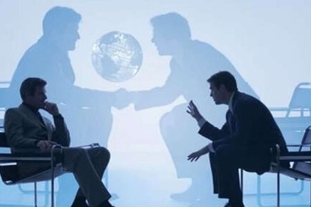 روزنامه اصولگرا: اختلاف در جامعه در باره مذاکره و خاتمه جنگ نباید تحمل شود