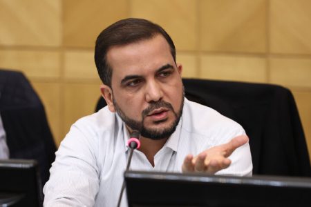 نماینده مجلس: افزایش بی‌رویه قیمت‌ها توطئه سربازان ترامپ و نتانیاهو است/ چرا با بحث‌های «مرگ بر این»، «درود بر آن» می‌خواهیم حرف‌هایمان رسانه‌پسند شود