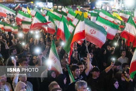 روایت یک نماینده مجلس از سخنان سرلشکر موسوی پیش از شهادت در جلسه غیر علنی/ زمانی ما از دشمنان ضربه خواهیم خورد که انگشت اتهام را به سمت یکدیگر ببریم