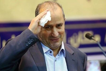 هواداران الجزایر و ترکیه پرچم ایران را بالا می‌برند!