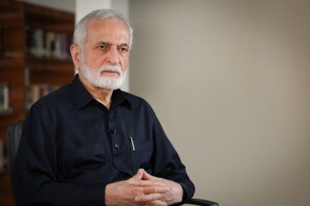 ادعای ترور شهید کمال خرازی در بیمارستان/ صادق خرازی: یکی از سرویس‌های اطلاعاتی خارجی به ما پیغام داد که …