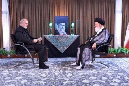 جزئیاتی از وصیت نامه رهبر شهید از زبان علم الهدی/ حاج آقامجتبی امور را از طریق ارتباطات کتبی مدیریت میکند/ توصیه آیت الله مکارم درباره انتخاب رهبر