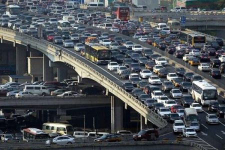 آخرین وضعیت ترافیکی و جوی محورهای مواصلاتی/ ترافیک سنگین در محورهای منتهی به تهران و کرج