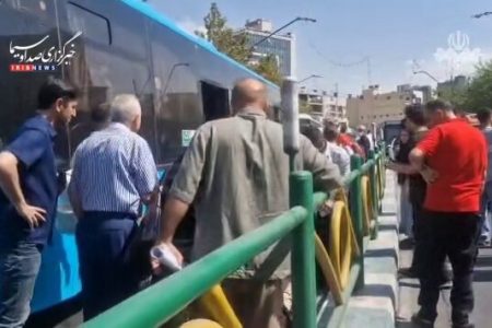 برخورد اتوبوس شرکت واحد با عابر پیاده در تهران